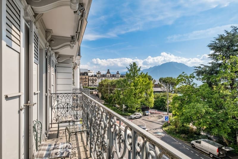 Zwei Schritte vom See entfernt! Luxuriöse Wohnung mit Blick ins Herz von Montreux (1)