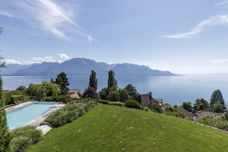 Luxurious property, breathtaking view and unique situation! (2)