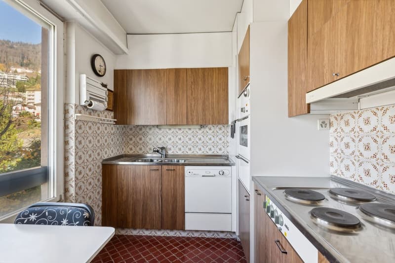 En exclusivité : Appartement à rénover avec vue exceptionnelle (8)