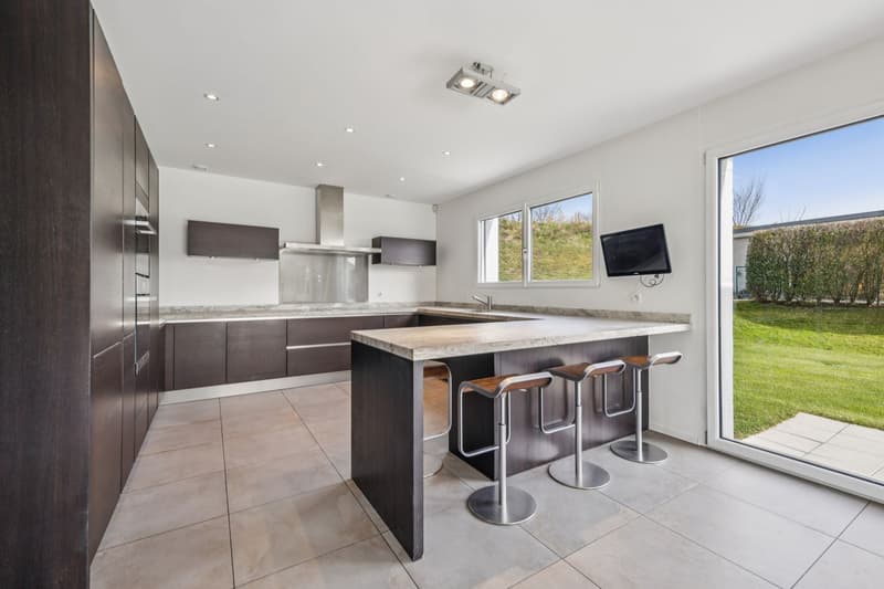 Family villa with 10 rooms - Minergie equivalent standard (5)