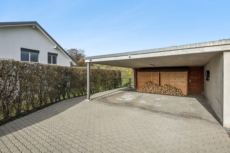 Familienvilla mit 10 Zimmern - Minergie-Äquivalent-Standard (13)
