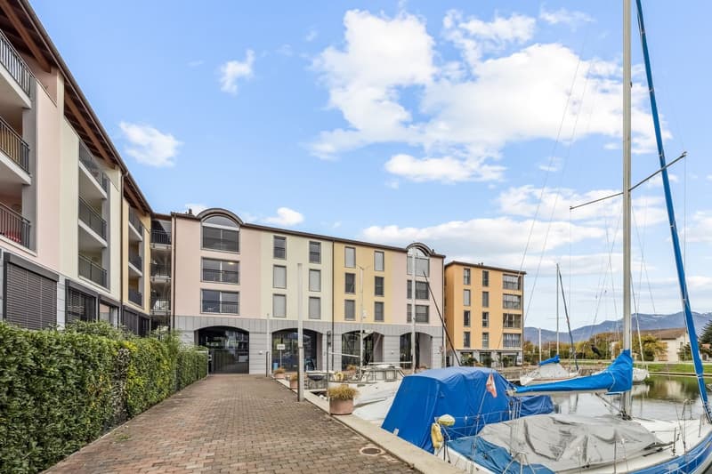 5.5-room apartment with a lake view (10)