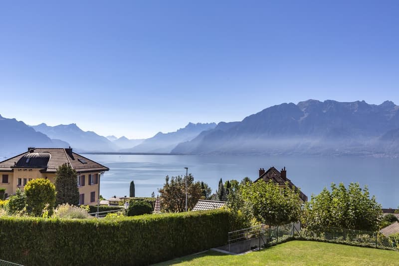 Spacious ground-floor apartment with lake view and high-end finishes (3)