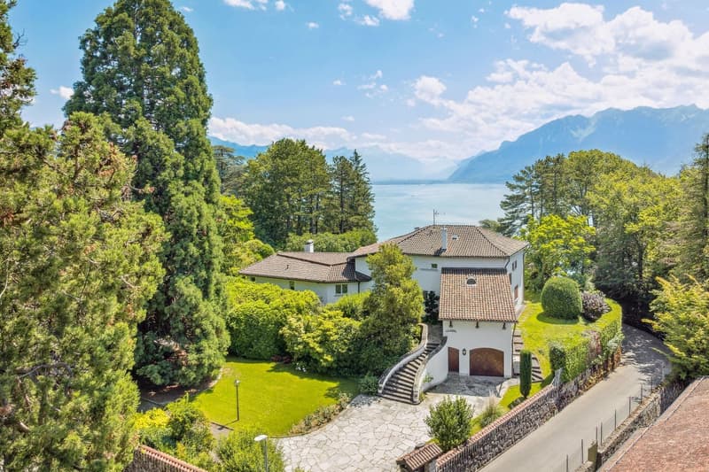 Stunning estate with spectacular views (2)
