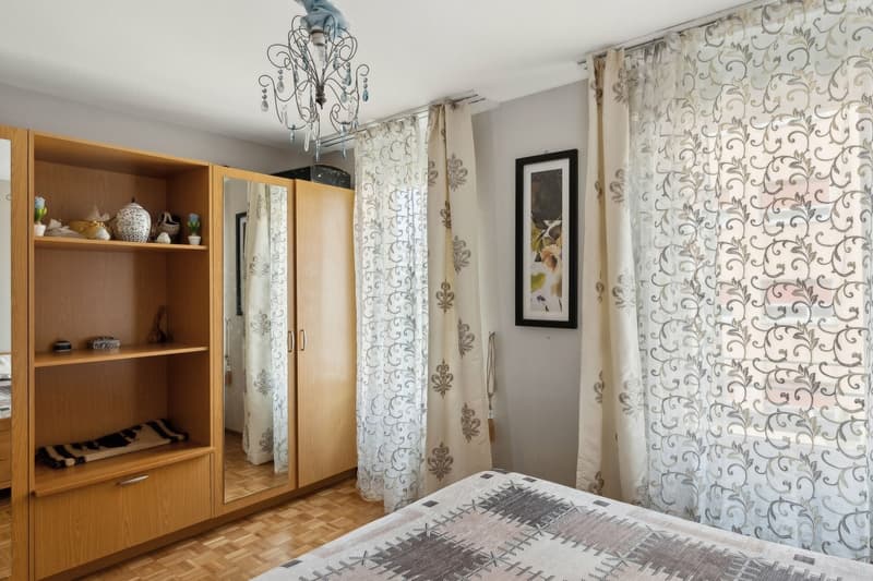 Beautiful opportunity for this apartment currently rented (12)