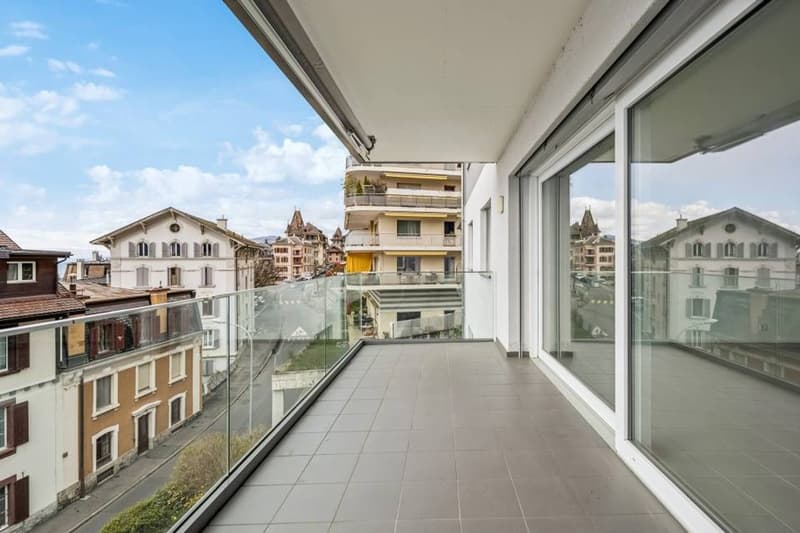 appartement de 2 chambres avec vue sur le lac et excellente position. (4)