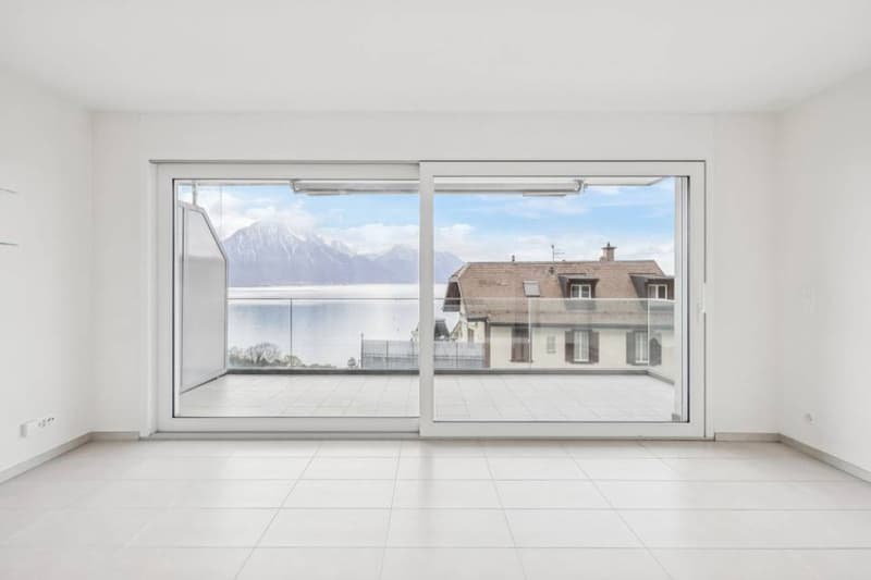 Appartamento di due camere con vista sul lago e posizione eccellente (7)