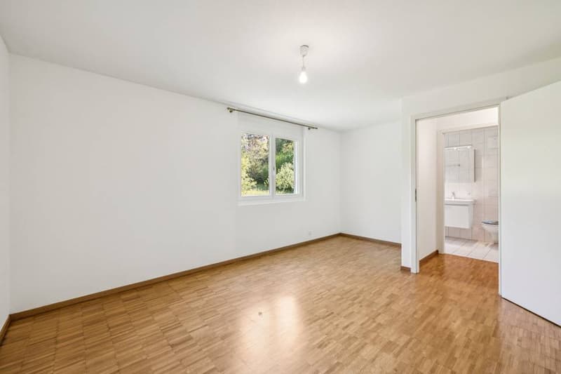 Apartment with 4.5 rooms in a green setting (9)