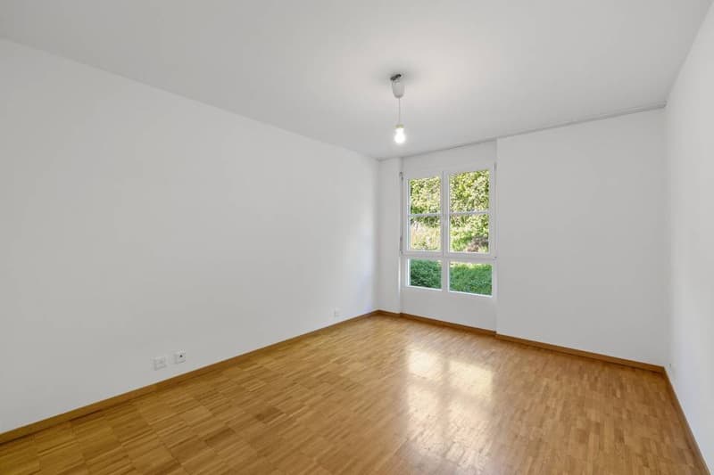 Appartement de 4,5 pièces dans un cadre verdoyant (12)