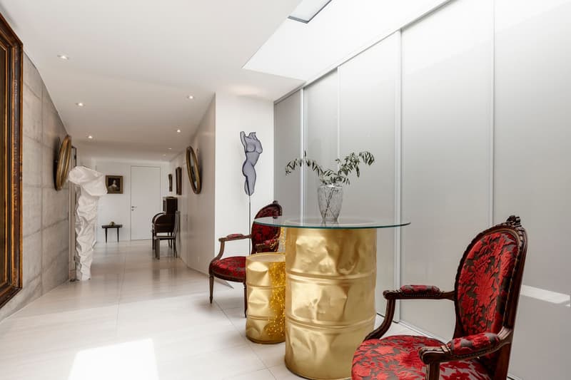 Superb contemporary villa with 180-degree view of the lake and the Alps (4)