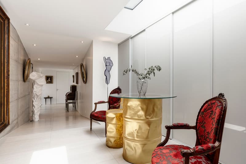 Superba villa contemporanea con vista a 180 gradi sul lago e le Alpi (2)