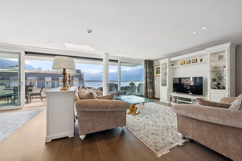 Exclusivité Sotheby's à deux pas du lac  ! (5)