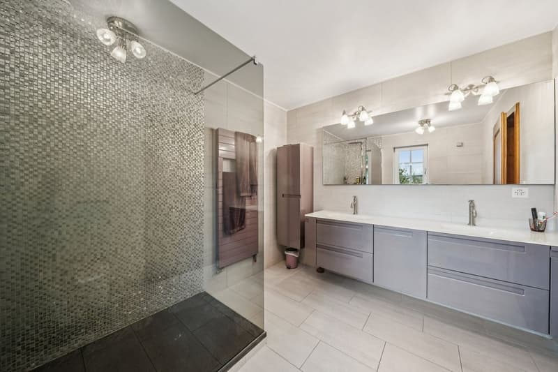 Luxueuse villa individuelle dans quartier prisé (12)