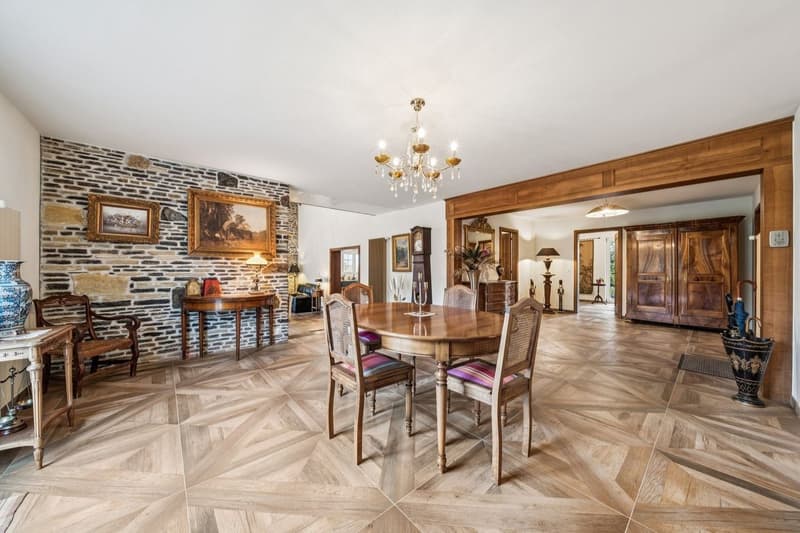 Luxueuse villa individuelle dans quartier prisé (6)