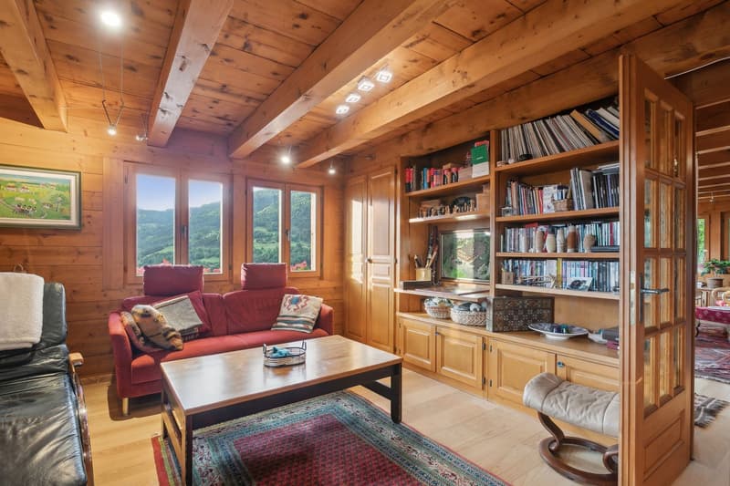 Magnificent chalet with character, beautiful sunlight, garden and mazot (6)