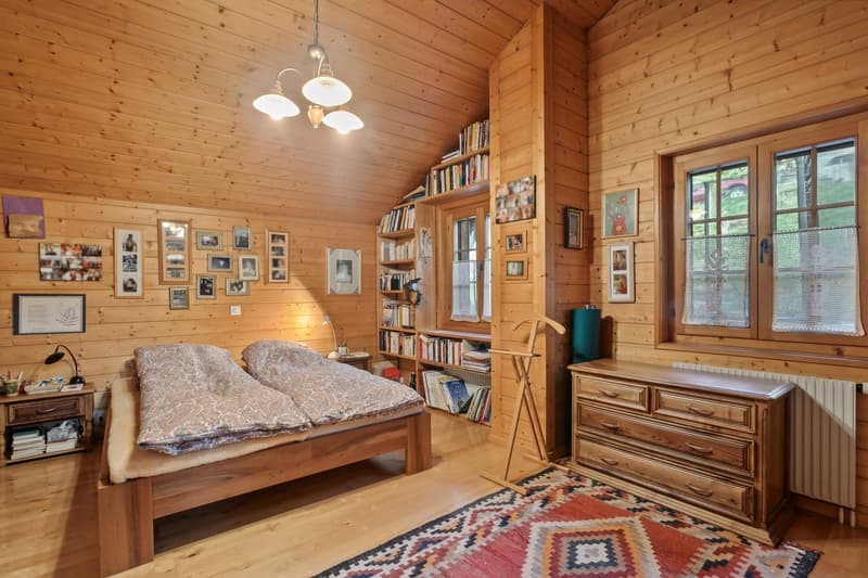 Magnificent chalet with character, beautiful sunlight, garden and mazot (13)