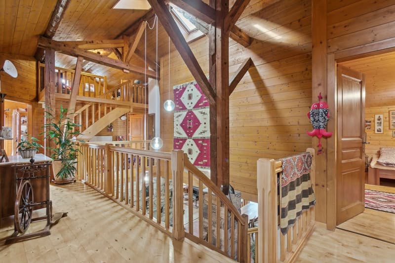 Magnifique chalet avec cachet, bel ensoleillement, jardin et mazot (12)