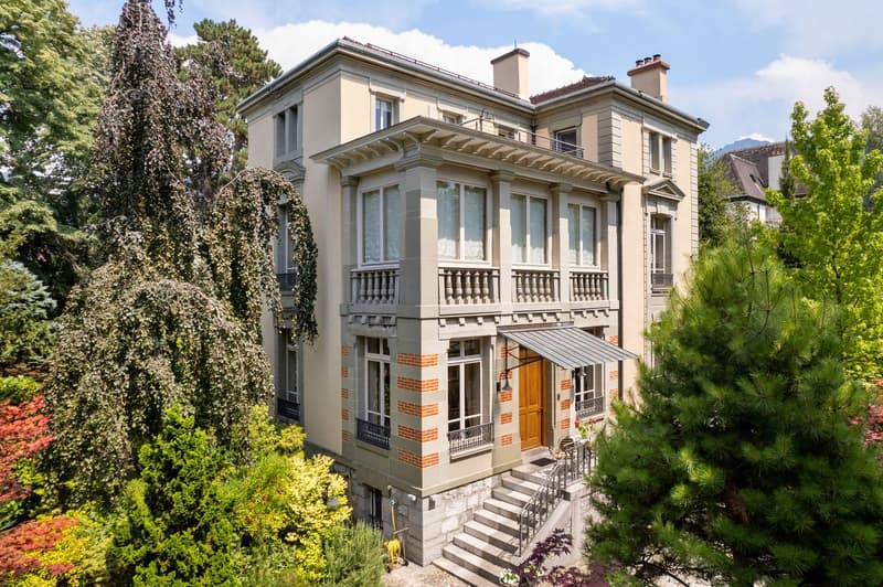 Prestigious property just a few steps from the lake shore, green park (2)