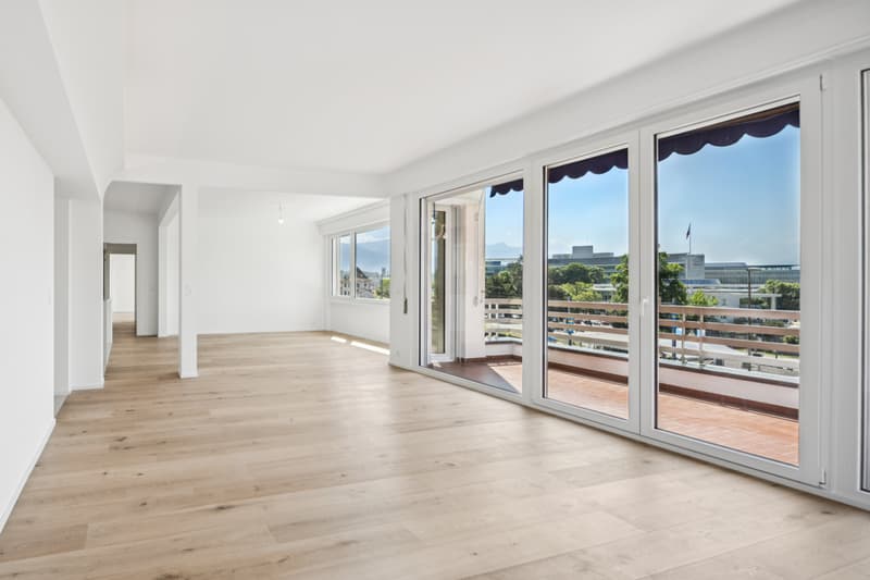 Dream come true! Beautifully renovated with two balconies and a garden (9)