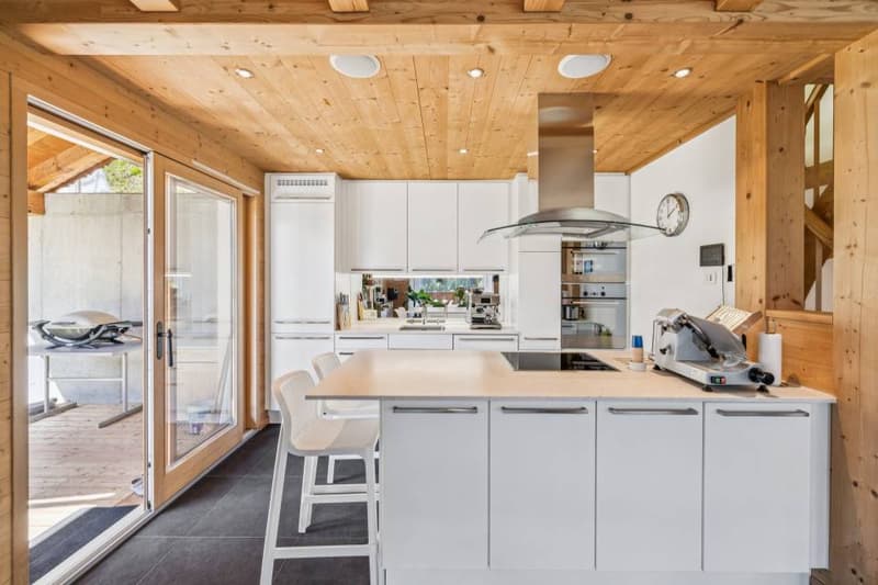 Magnificent chalet with breathtaking views of the Dents du Midi (5)