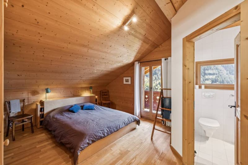 Magnificent chalet with breathtaking views of the Dents du Midi (10)