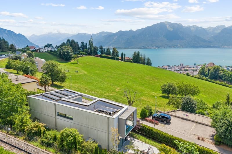 Vue panoramique pour cette villa contemporaine (4)