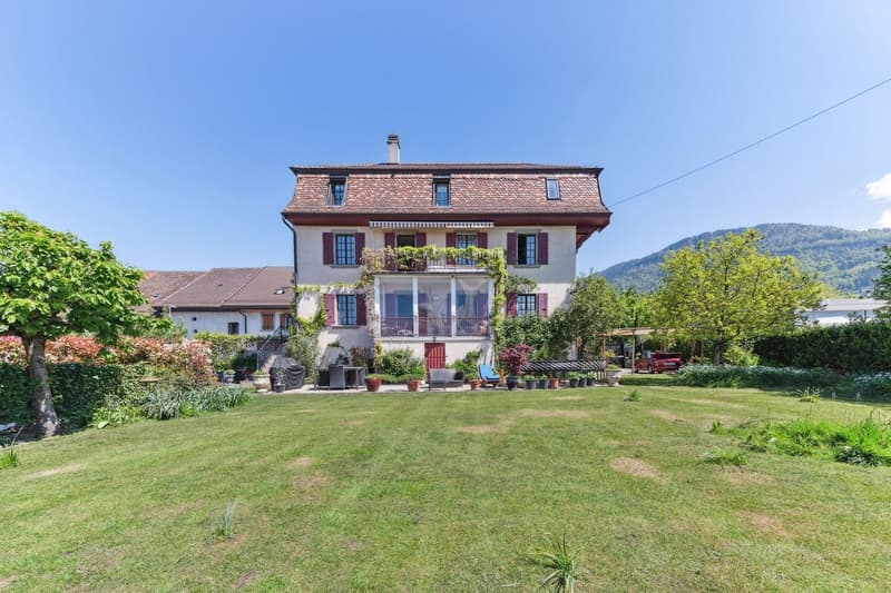 Somptueuse bâtisse au coeur de St-Légier : Le Village Illustré (4)
