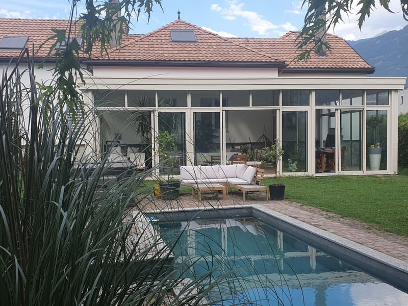 Large character house with pool and jacuzzi (2)