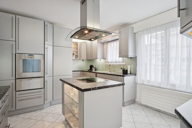 Appartement de 4,5 pièces entièrement rénové (2)