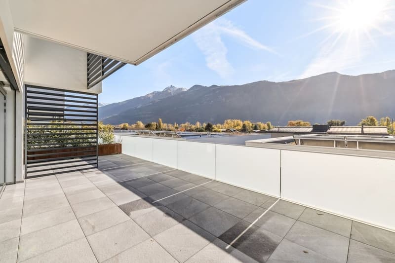 Villa neuve, spacieuse et luxueuse (10)