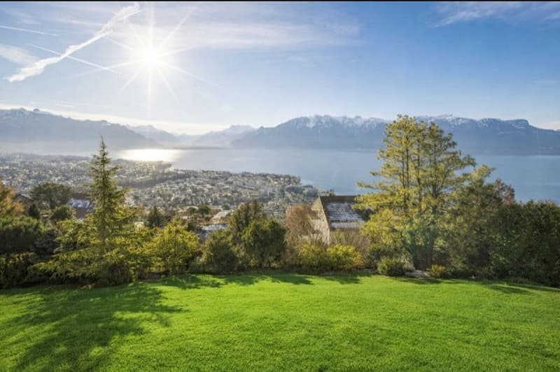 Propriété Unique avec vue panoramique, exclusivité Sotheby's ! (2)