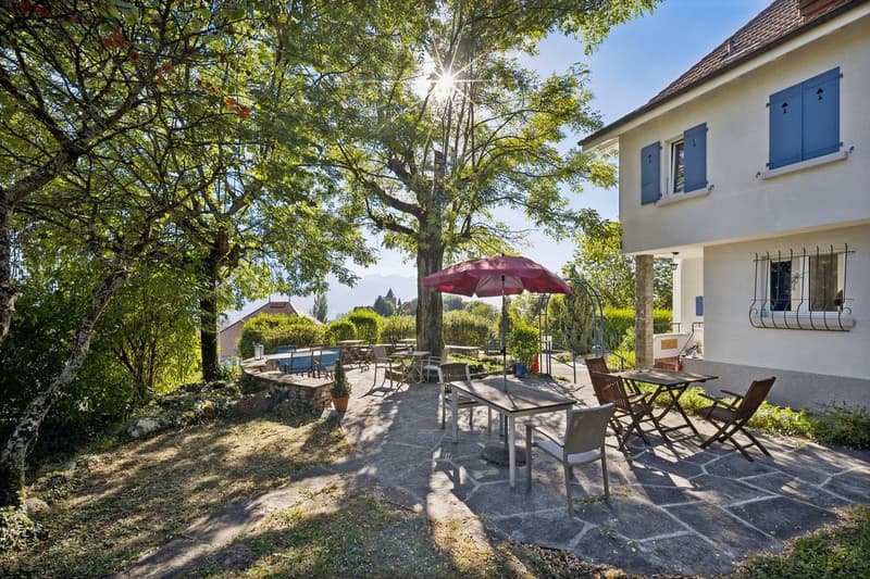 Propriété de 12.5 pièces au coeur de Blonay avec vue sur le lac (2)