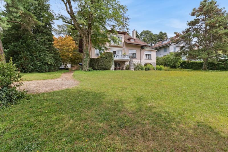 Superbe appartement avec grand jardin - Très jolie vue sur le lac (9)