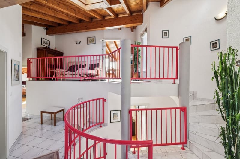Villa indipendente con piscina e studio autonomo (9)