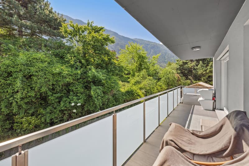 Residential property with 2 apartments in Charrat (3)