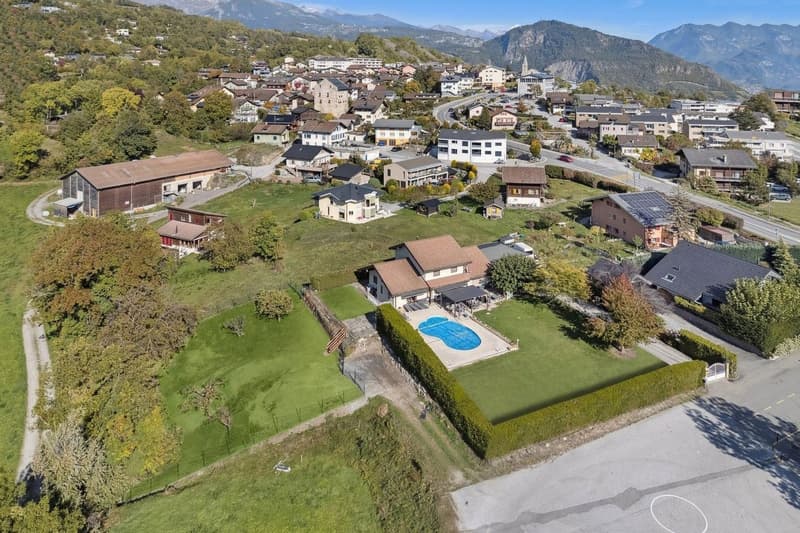 Villa d'exception à Grimisuat - Terrain spacieux et vue panoramique (3)