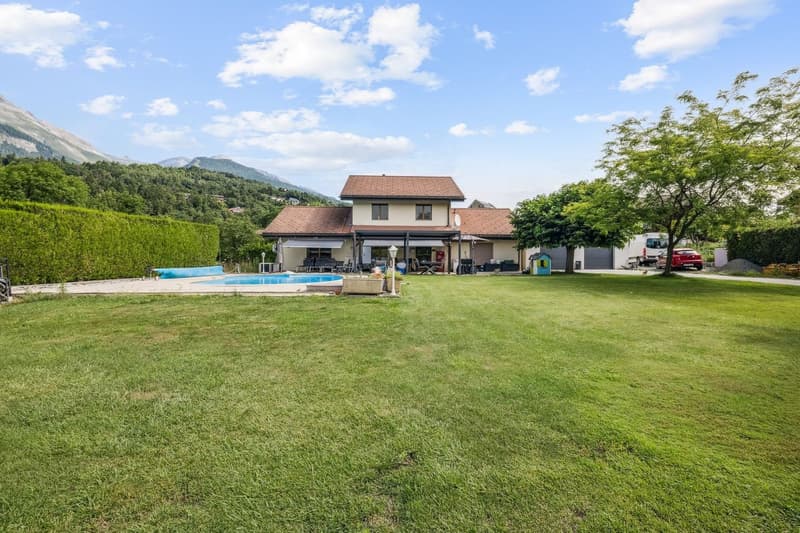 Villa von Ausnahme in Grimisuat - Geräumiges Grundstück und Panoramablick (1)