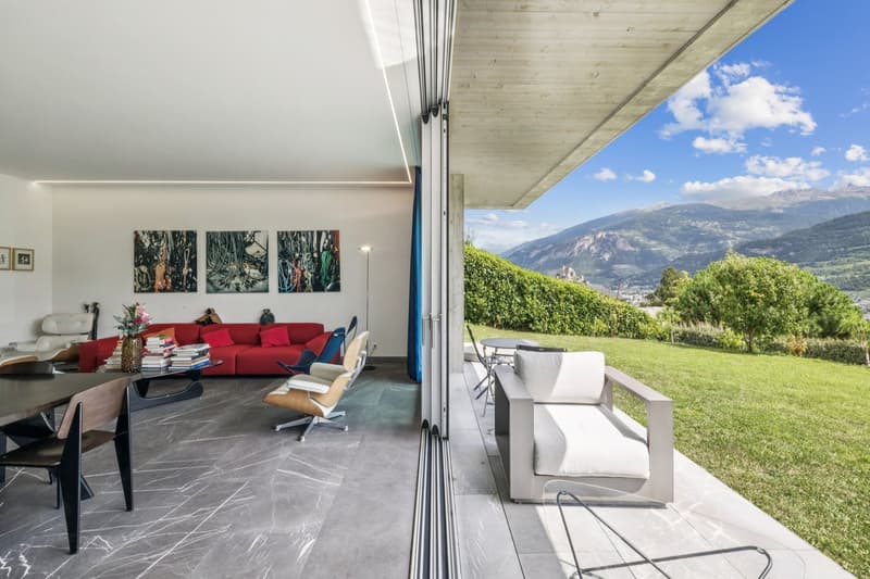 Prestigious contemporary villa with rooftop (2)