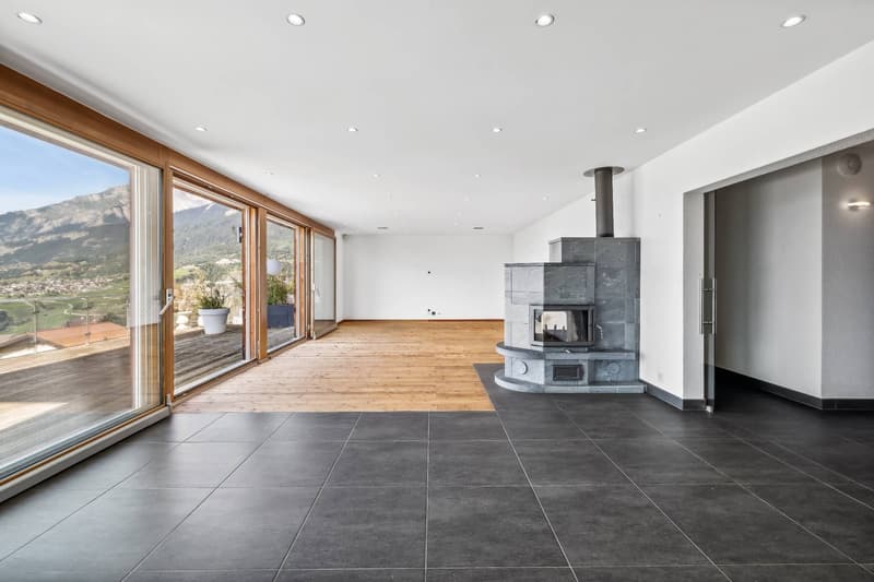 Villa avec annexe indépendante en dominance sur la plaine. (4)