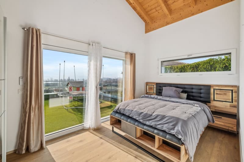 Unique! High-standard villa with independent apartment and idyllic view (6)