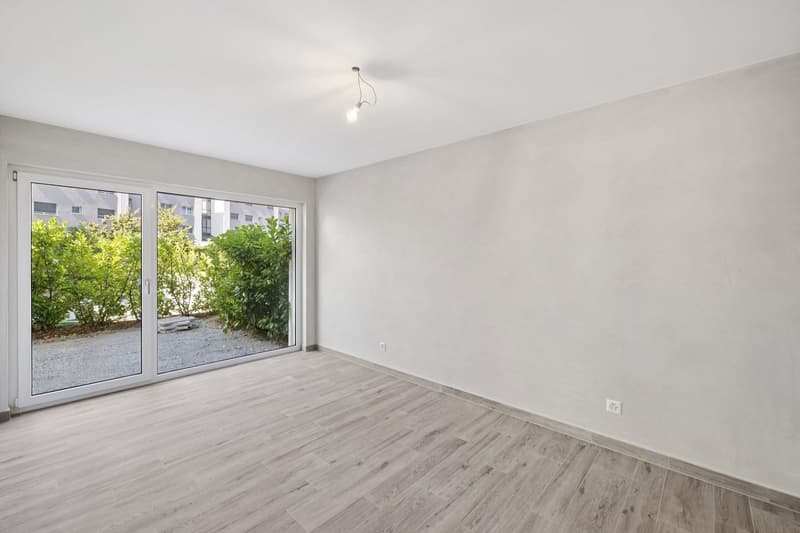 Appartamento nuovo di 2.5 locali con grande giardino e terrazze (6)
