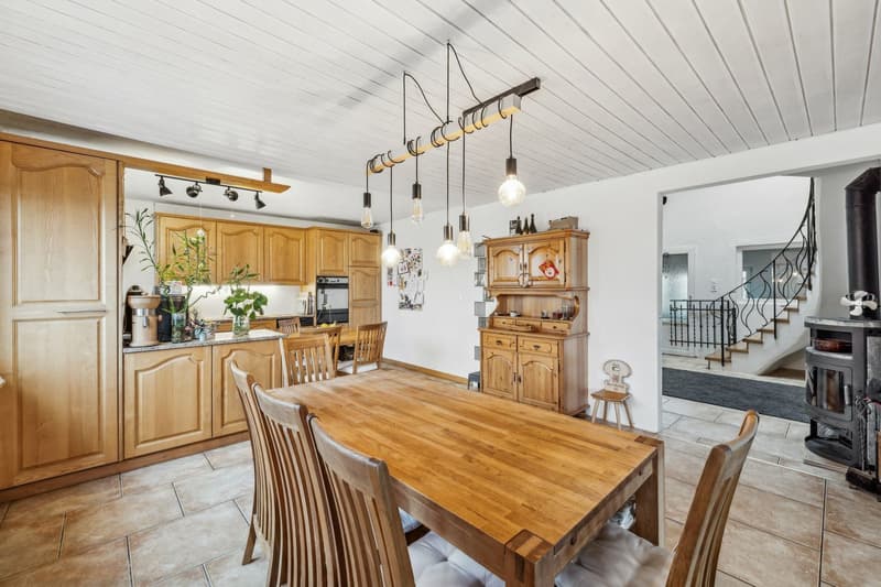 Family house with large plot in St.-Triphon (4)