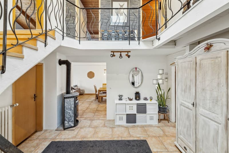 Family house with large plot in St.-Triphon (5)