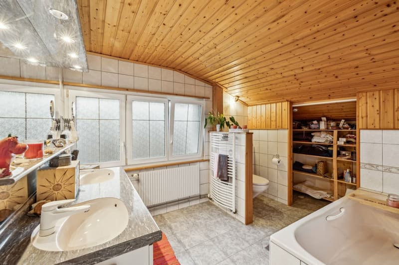 Family house with large plot in St.-Triphon (10)