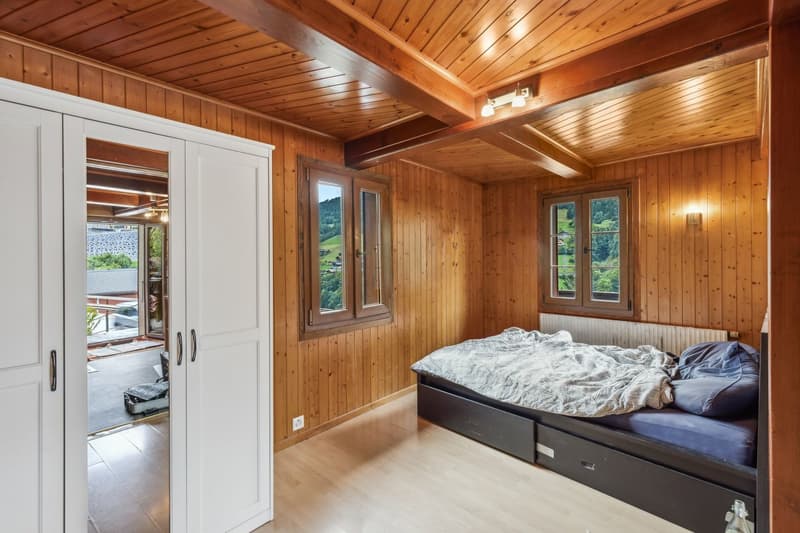Rental chalet with 3 apartments - 5.6% gross yield (8)