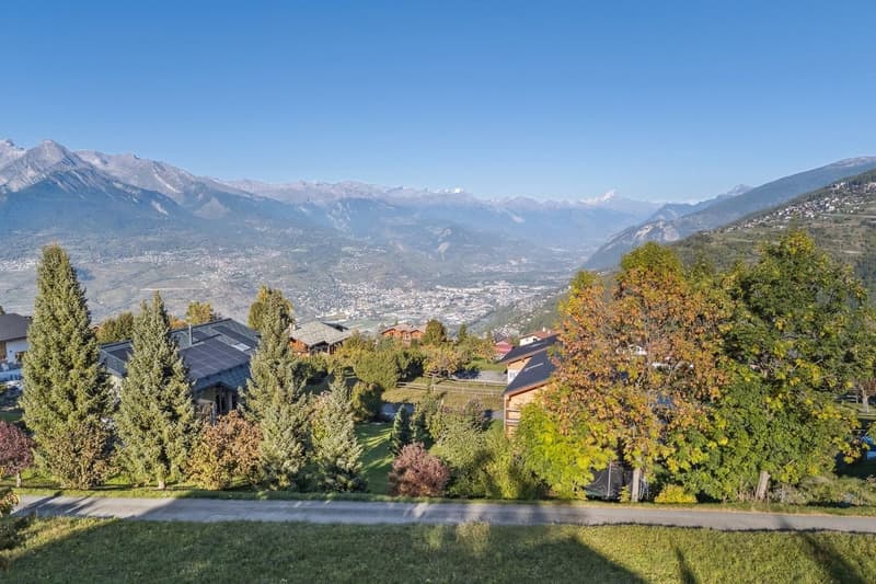 707 m2 à bâtir au coeur d'un quartier résidentiel ! (3)
