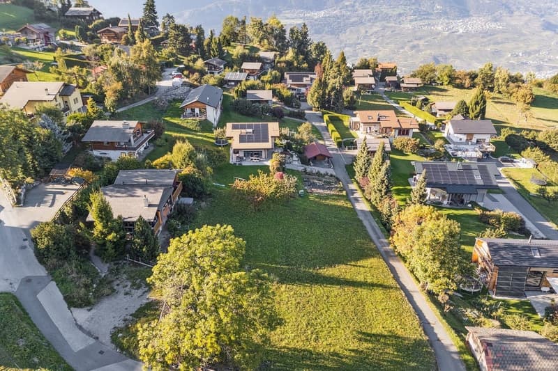 707 m2 à bâtir au coeur d'un quartier résidentiel ! (1)