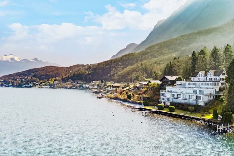 Haven of peace by the lake: 3.5-room apartment with terrace (2)