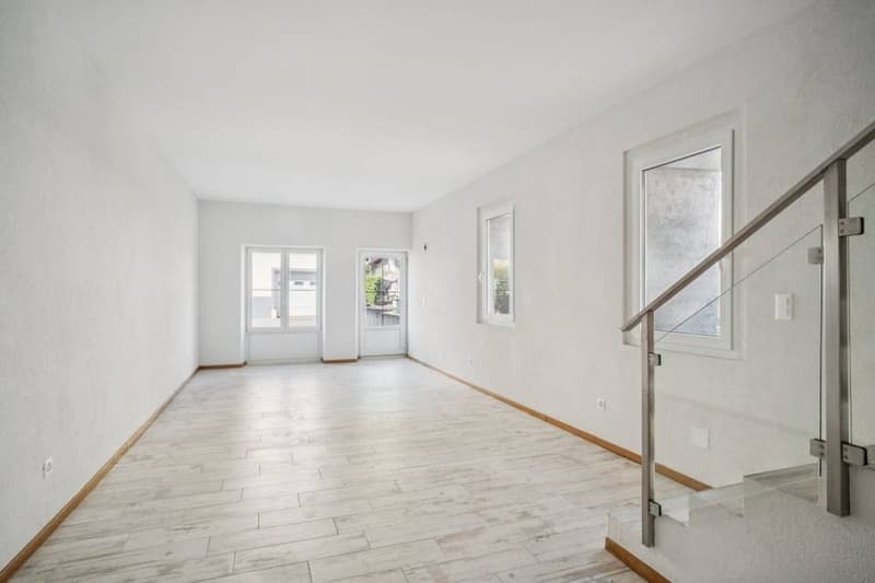 Opportunité rare : immeuble de 4 logements avec cachet (13)
