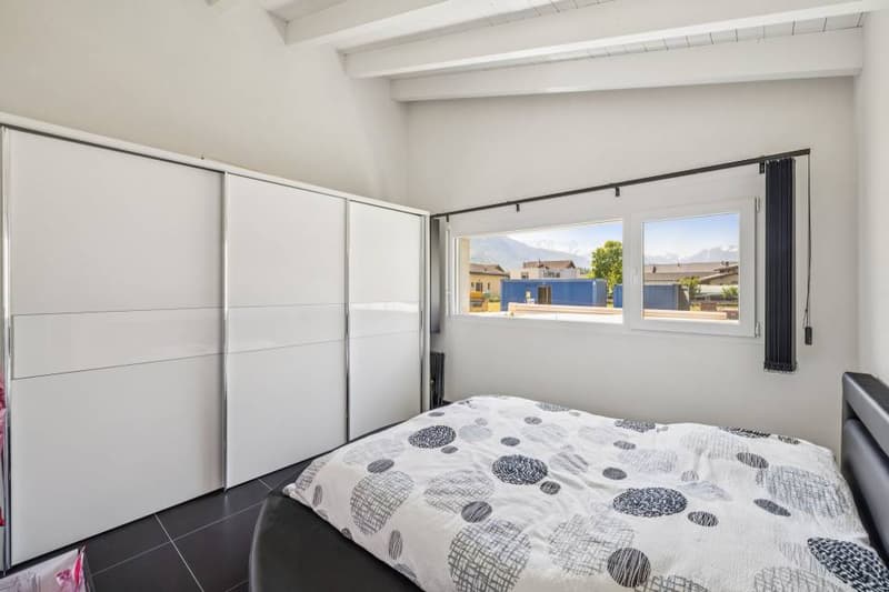 Modern and comfortable villa with jacuzzi (7)